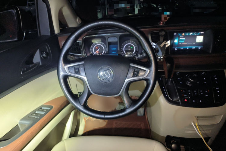 别克GL8 2017款 25S 豪华型 国V局部细节13