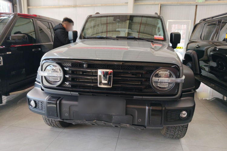 坦克300 2021款 越野版 2.0T 挑战者车身外观2