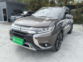 三菱 欧蓝德 2019款 2.4L 四驱致享版 5座 国V