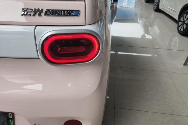 五菱汽车 宏光MINIEV 2024款 第三代 215km 青春版车身外观6006