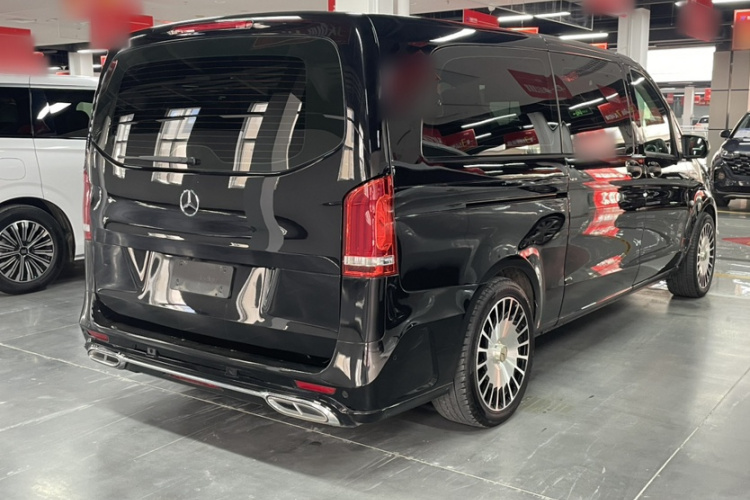 奔驰 威霆 2021款 2.0T 商务版 7座车身外观6004