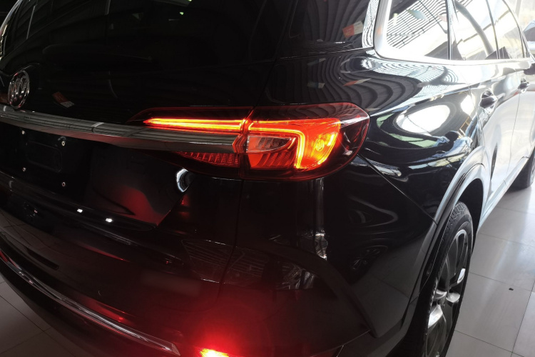 别克 昂科旗 2022款 652T 四驱尊贵型 7座车身外观9