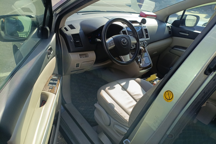 马自达8 2013款 2.5L 精英版中控内饰7003