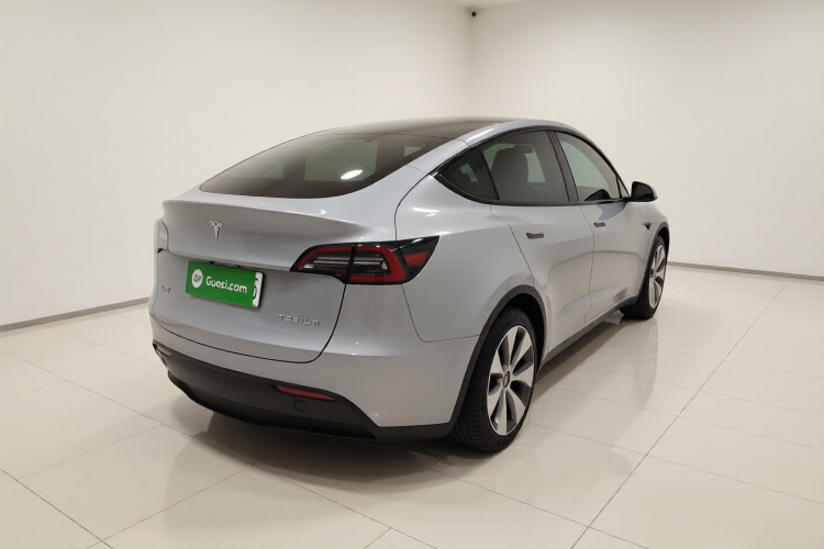 特斯拉 Model Y 2022款 改款 后轮驱动版车身外观7