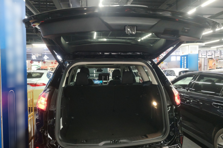 福特 锐界 2021款 PLUS EcoBoost 245 两驱铂锐型 5座局部细节23