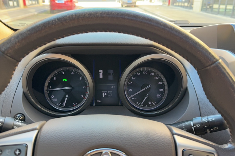 丰田 普拉多 2014款 4.0L 自动TX-L NAVI局部细节14