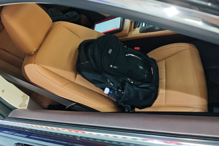 雷克萨斯ES 2016款 200 Midnight特别限量版局部细节41