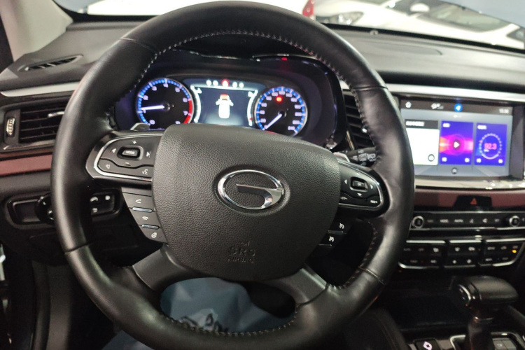 广汽传祺 传祺GS8 2019款 390T 两驱豪华智联版（七座）中控内饰13