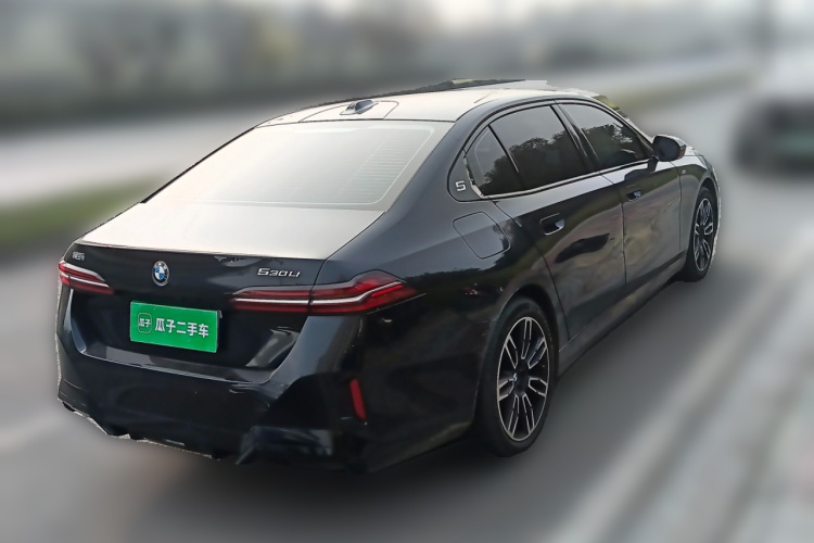 宝马5系 2024款 530Li 领先型 M运动套装车身外观6005