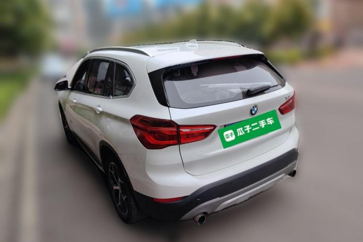 宝马X1 2018款 xDrive20Li 尊享型车身外观6003