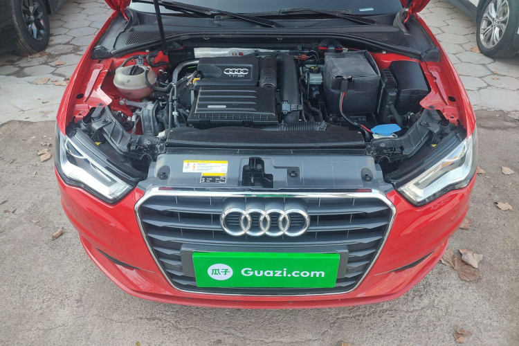 奥迪A3 2016款 Limousine 35 TFSI 风尚型机舱底盘24