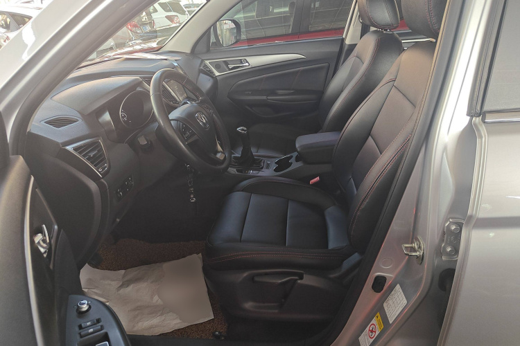 长安CS75 2014款 2.0L 手动豪华型 国V中控内饰19