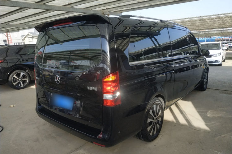 奔驰 威霆 2021款 2.0T 商务版 7座车身外观6005