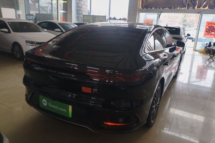 比亚迪 汉 2024款 DM-i 荣耀版 121KM 尊荣型车身外观7