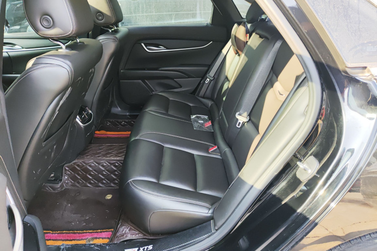 凯迪拉克XTS 2018款 28T 技术型中控内饰21