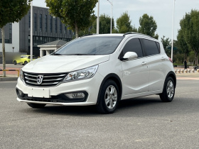 宝骏310 2016款 1.2L 手动豪华型