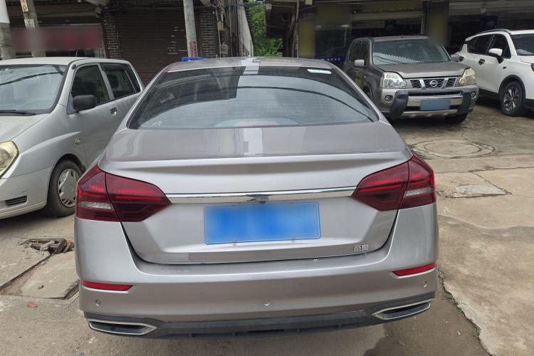 吉利汽车 帝豪 2021款 UP 1.5L CVT豪华型车身外观6