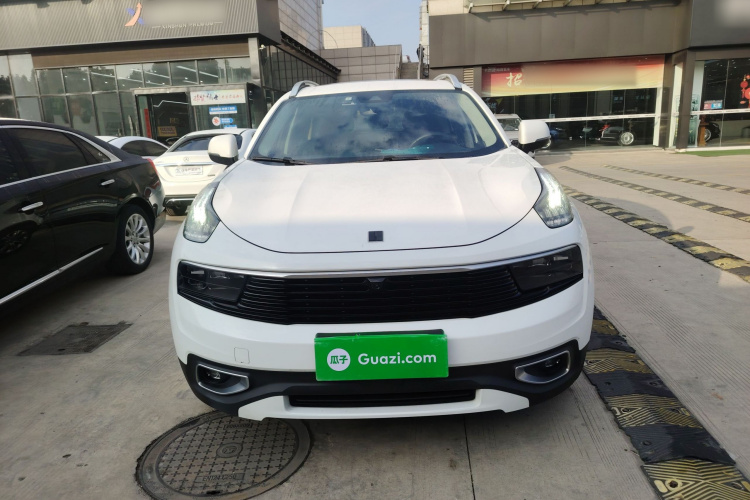 领克01 2019款 2.0T 两驱型Pro版 国V车身外观2