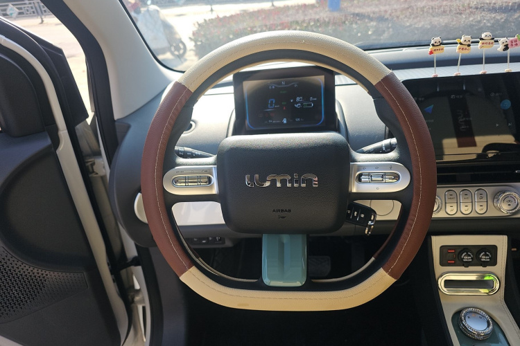 长安启源 长安Lumin 2023款 205km 香沁款中控内饰13