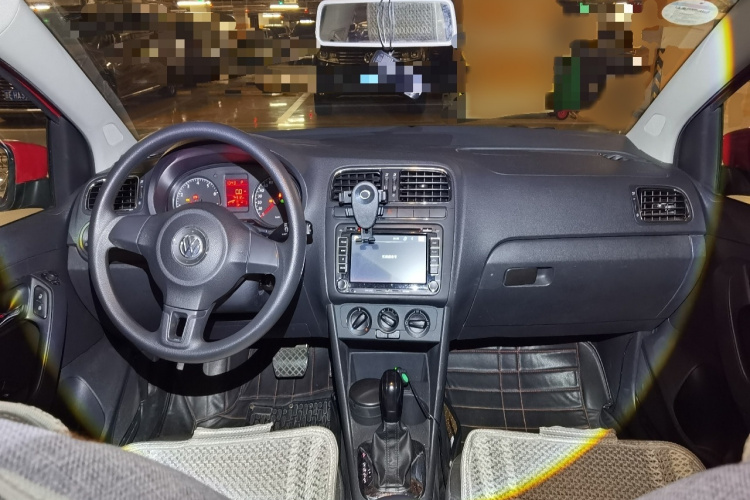 大众 Polo 2013款 1.4L 自动舒适版中控内饰7002