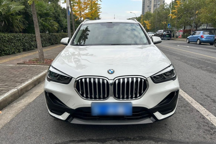 宝马X1 2021款 sDrive20Li 时尚型车身外观6001
