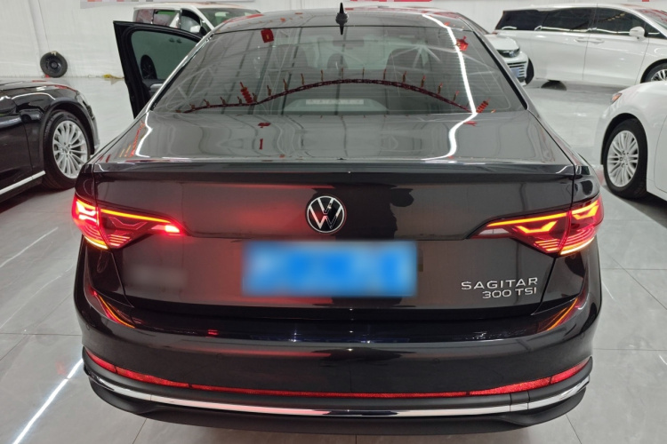 大众 速腾 2025款 改款三 300TSI DSG超越版车身外观6