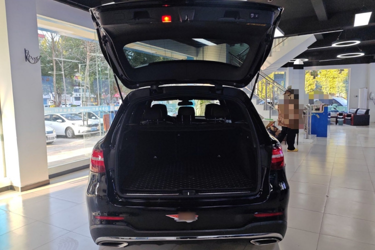 奔驰GLC 2018款 GLC 200 4MATIC机舱底盘23