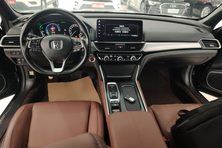 本田 英仕派 2022款 锐·混动 2.0L 净雅版中控内饰7002