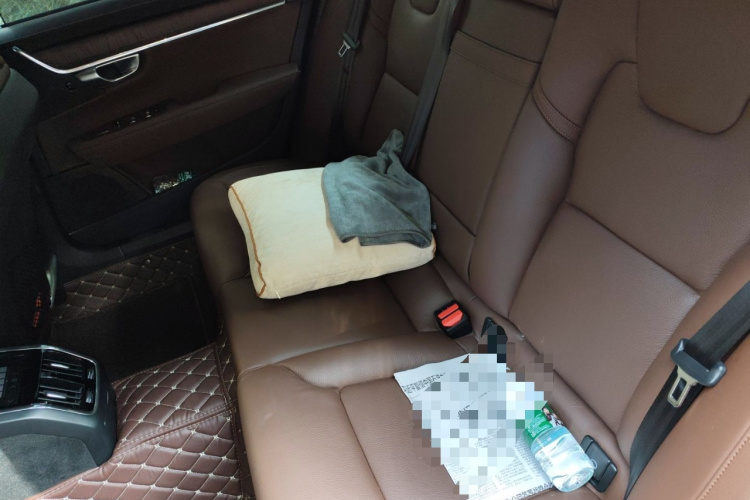 沃尔沃S90 2021款 B5 智远豪华版中控内饰7004