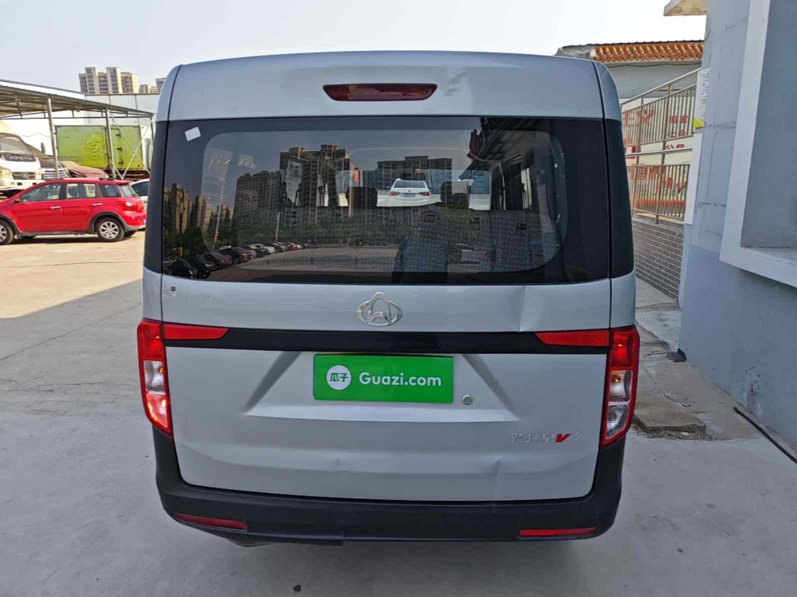 长安跨越 跨越星V3 2023款 1.3L汽油畅享型7座客车(3)