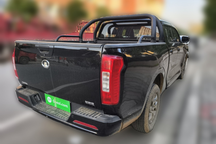 长城 炮 2021款 2.0T商用版手动柴油两驱精英型长箱GW4D20M车身外观7