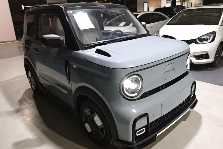 吉利银河 2025款 210km 熊猫卡丁车身外观3