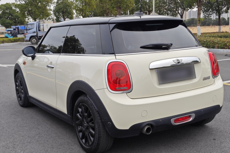 MINI 2016款 1.5T COOPER车身外观6005