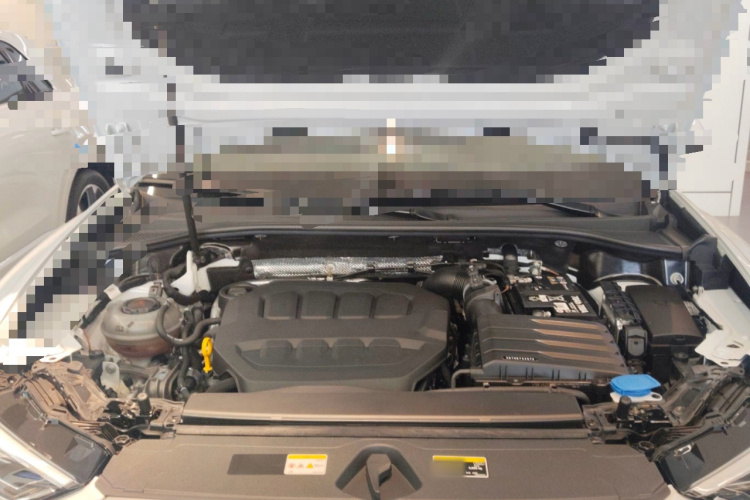 奥迪Q3 2024款 40 TFSI 时尚动感型机舱底盘24