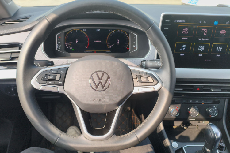 大众 朗逸 2023款 1.5L 自动五百万版中控内饰13