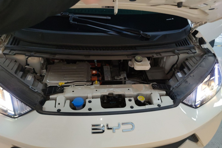 比亚迪 海鸥 2024款 荣耀版 305km 活力版机舱底盘24