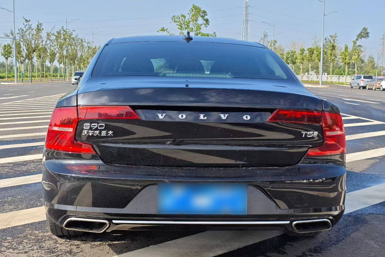 沃尔沃S90 2019款 T5 智逸版车身外观6004