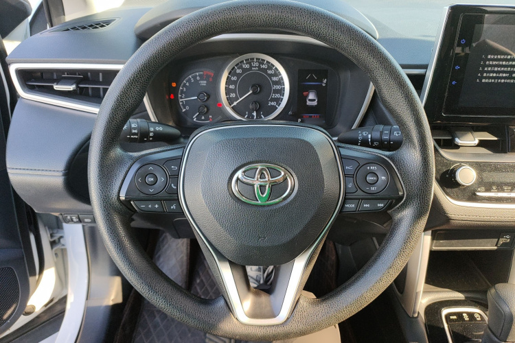 丰田 锋兰达 2022款 2.0L CVT豪华PLUS版中控内饰13