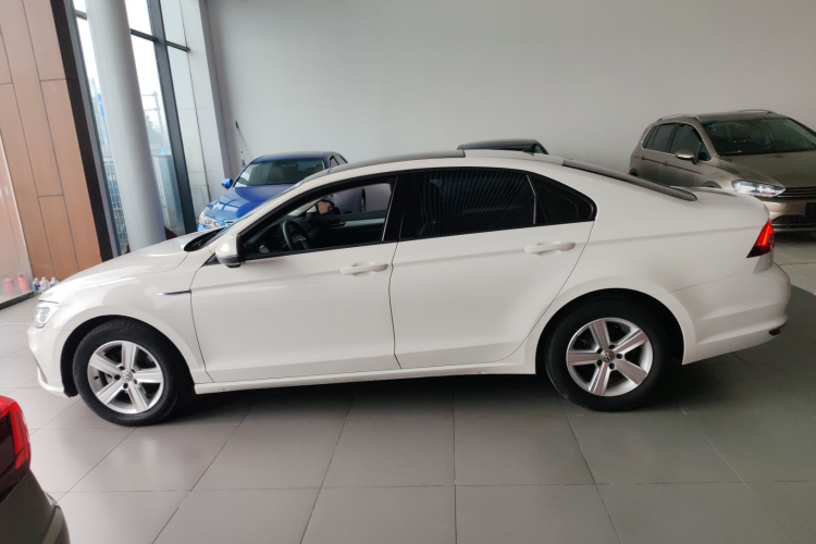 大众 凌渡 2019款 230TSI DSG风尚版 国VI车身外观4