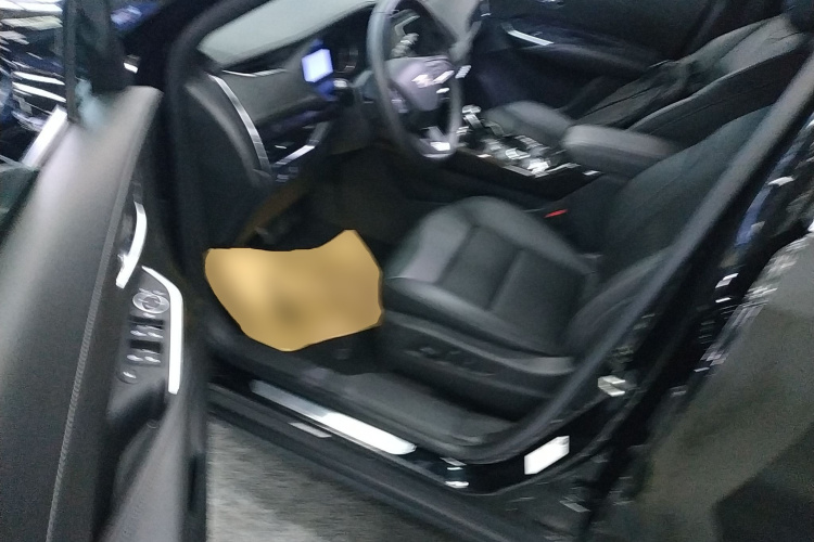 凯迪拉克XT4 2021款 28T 两驱技术型中控内饰20