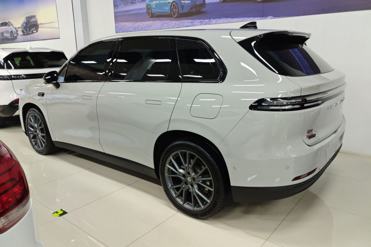 零跑汽车 零跑C10 2024款 210智享版车身外观4