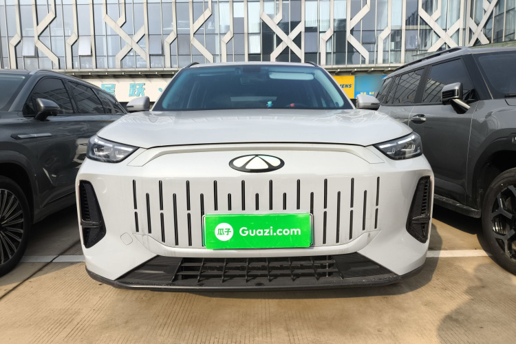 奇瑞 风云T9 2024款 120 长续航版标准型 5座 三元锂车身外观2