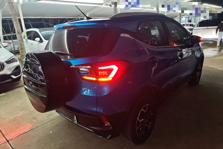 比亚迪 元Pro 2021款 要爱一生版车身外观6005