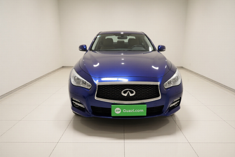 英菲尼迪Q50L 2016款 2.0T 舒适版车身外观2