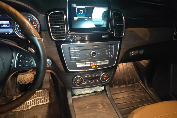 奔驰GLS 2017款 GLS 400 4MATIC豪华型局部细节16