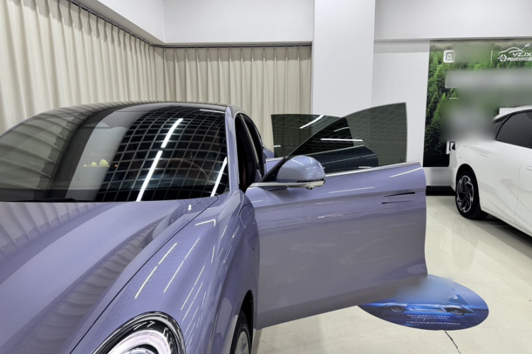 欧拉闪电猫 2022款 555km 尊贵版车身外观6005