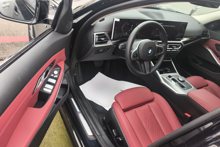 宝马3系 2024款 325Li M运动曜夜套装中控内饰20