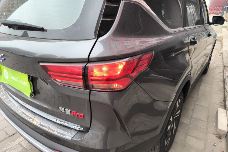 长安欧尚科赛Pro 2021款 1.5T 自动旗舰型 7座车身外观9