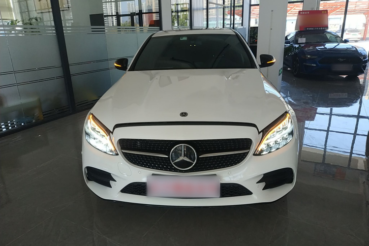 奔驰C级 2021款 C 260 星耀臻藏版车身外观2