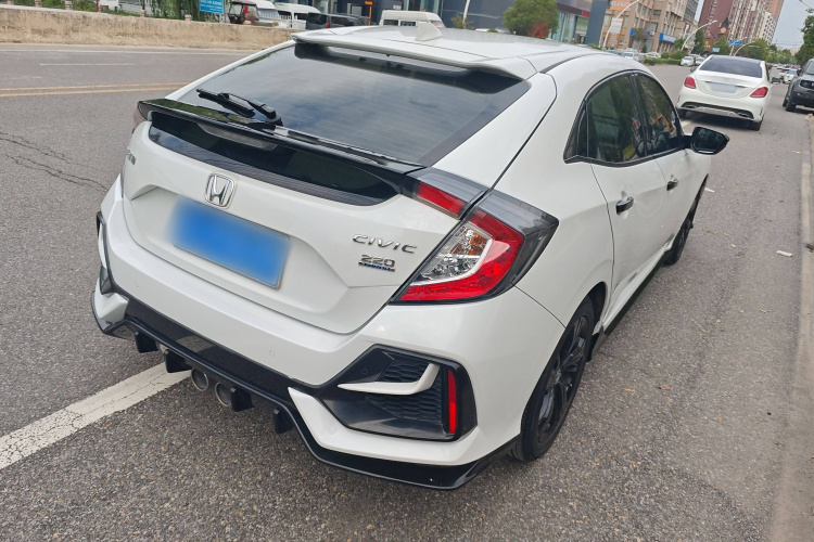 本田 思域 2021款 HATCHBACK 220TURBO CVT潮酷控车身外观6005